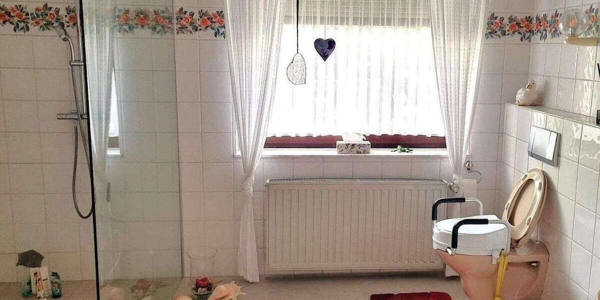 Einfamilienhaus Hann. Münden - 5 Zimmer, 147 m&sup2;, 300.000&euro; | Angebot:25738656