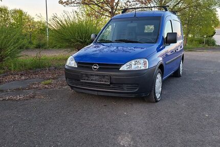 Opel Combo 85.800 km 1.750 &euro; Göttingen 37075