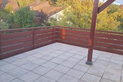 Dachgeschosswohnung( 78 m2 ) mit der Terrasse ( 35 m2 ) 3 zimmer