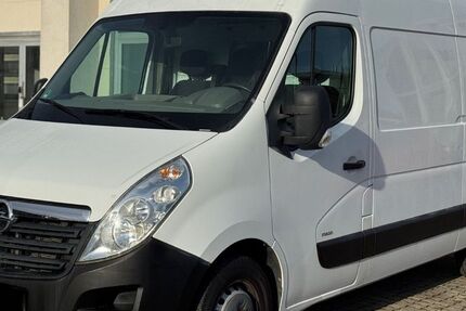 Opel Movano 122.533 km 8.990 &euro; Göttingen 37077