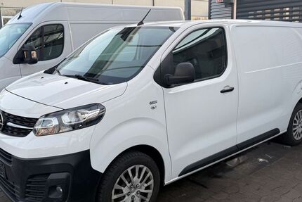 Opel Vivaro 90.000 km 13.950 &euro; Göttingen 37081