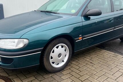 Opel Omega 34.000 km 5.300 € Göttingen 37079