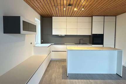 Wohnung Göttingen Nordstadt - 4 Zimmer, 177 m&sup2;, 1.400&euro; | Angebot:22279193