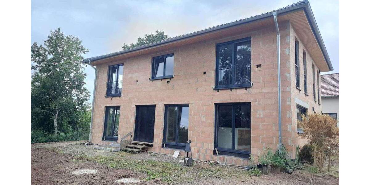 Einfamilienhaus Hilkerode Hilkerode - 8 Zimmer, 196 m&sup2;, 380.000&euro; | Angebot:25692894