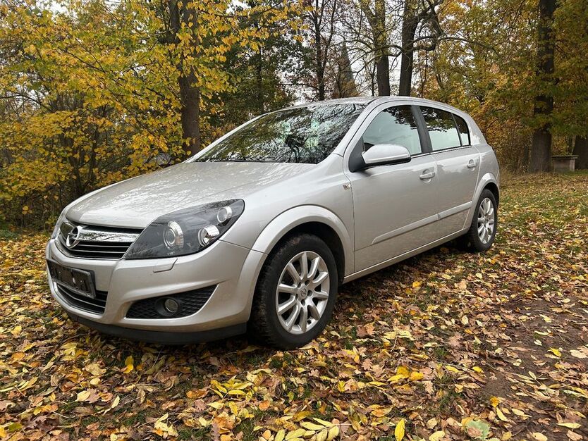 Opel Astra 147.000 km 6.000 € Germershausen 37434