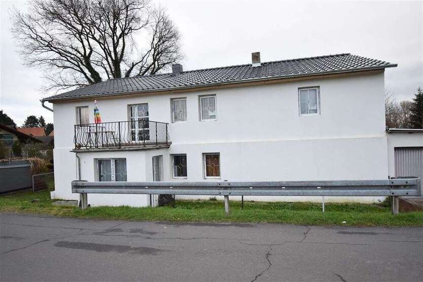 Haus zum Kaufen in Katlenburg-Lindau 175.000 € 182 m²