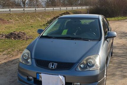 Honda Civic 176.000 km 2.700 &euro; Northeim 37154