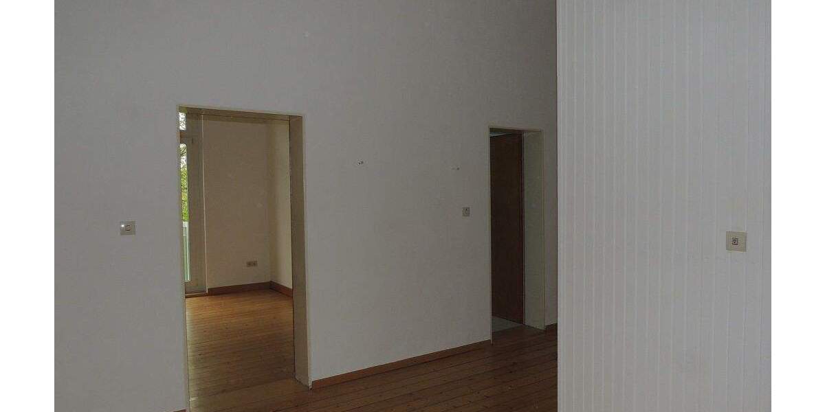 Etagenwohnung Göttingen - 6 Zimmer, 145 m&sup2;, 1.450&euro; | Angebot:25673206