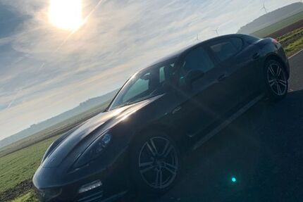 Porsche Panamera 138.890 km 39.890 &euro; Beienrode bei Göttingen 37130
