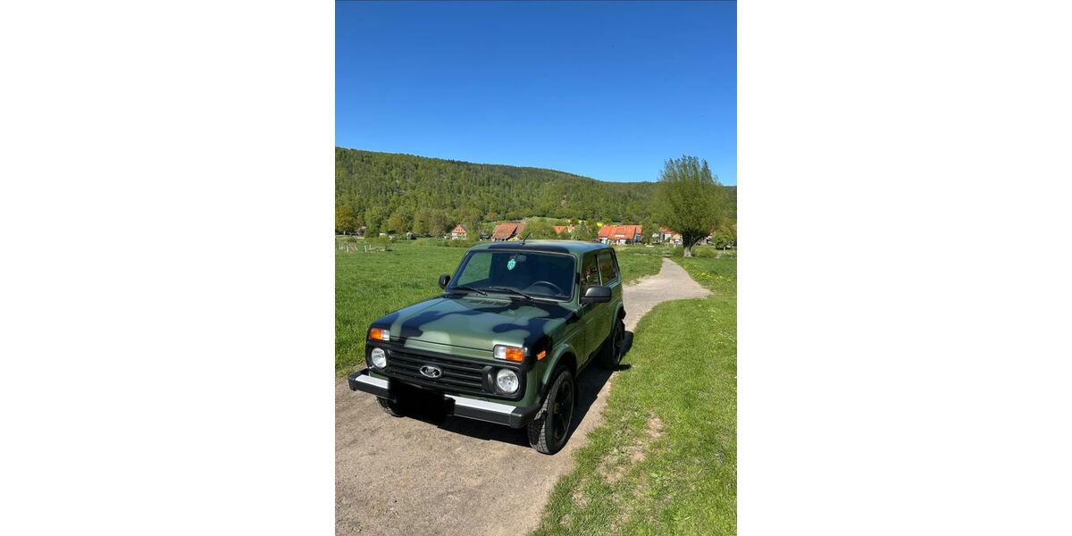 Lada Niva 48.552 km 13.000 &euro; Reinhardshagen 34359