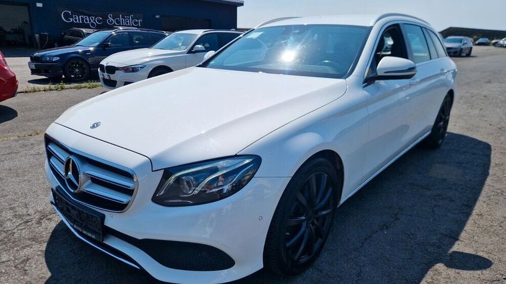 E 220