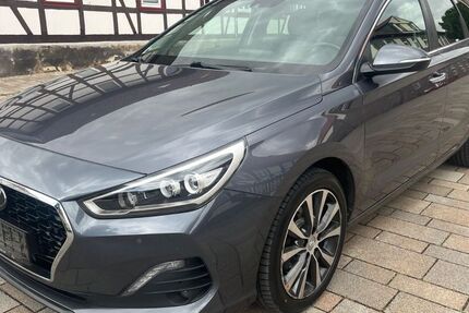 Hyundai i30 143.227 km 9.999 € Bovenden 37120