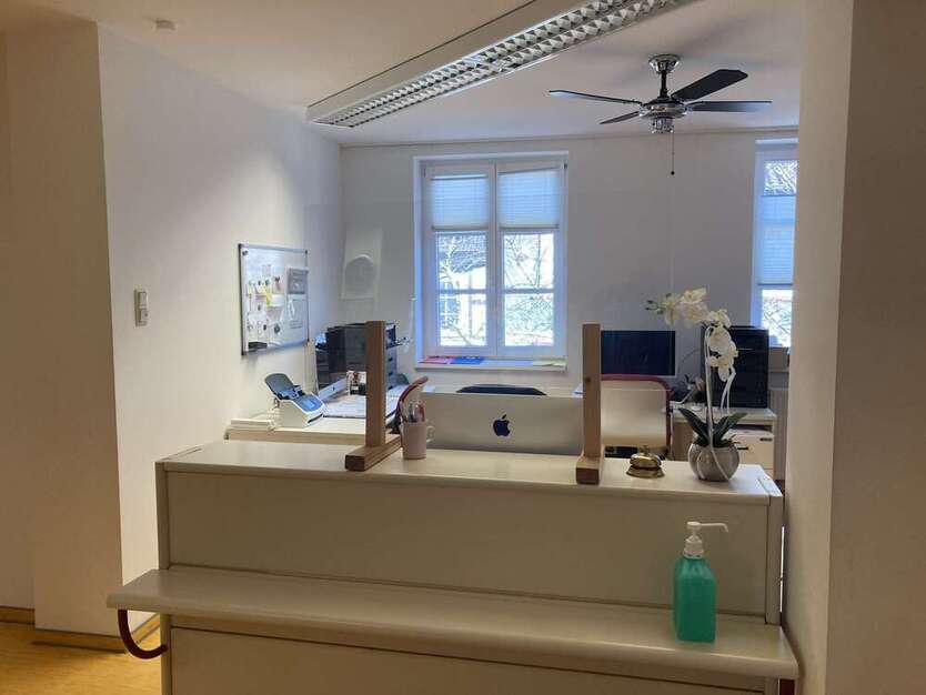 Büro in Einbeck 1.115 € 131.36 m²