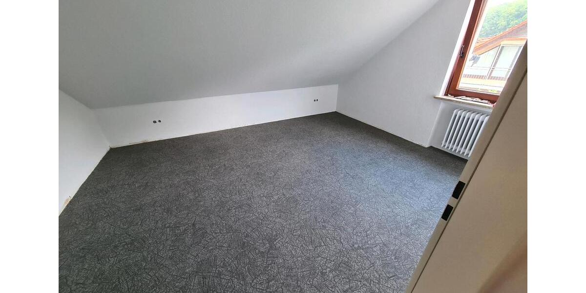 Mehrfamilienhaus, Wohnhaus Bovenden - 7.5 Zimmer, 172 m&sup2;, 330.000&euro; | Angebot:25722768