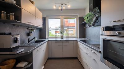 MODERNISIERT, GEPFLEGT UND FLEXIBEL NUTZBAR - Reihenmittelhaus Northeim | Angebot:26887531