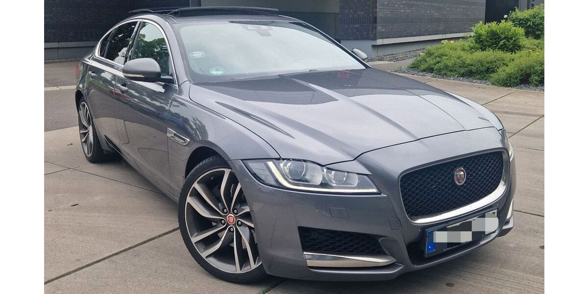 Jaguar XF 226.200 km 13.499 € Göttingen 37081