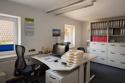 FLEXIBEL NUTZBAR - IDEAL FÜR BÜRO, LAGER & EVENTS - Wohn- & Geschäftshaus Kalefeld | Angebot:25214037