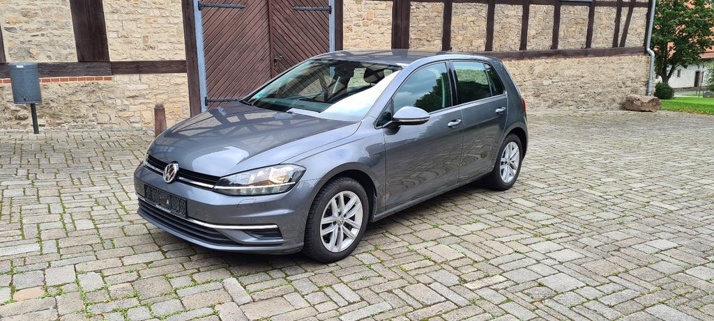 VW Golf 99.000 km 17.400 € Kalefeld-Echte 37589