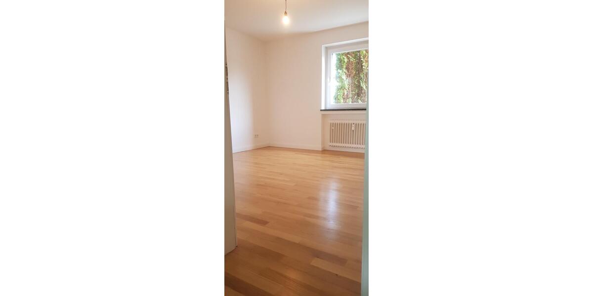 Erdgeschoßwohnung Göttingen Oststadt - 3 Zimmer, 107 m&sup2;, 1.190&euro; | Angebot:25805426