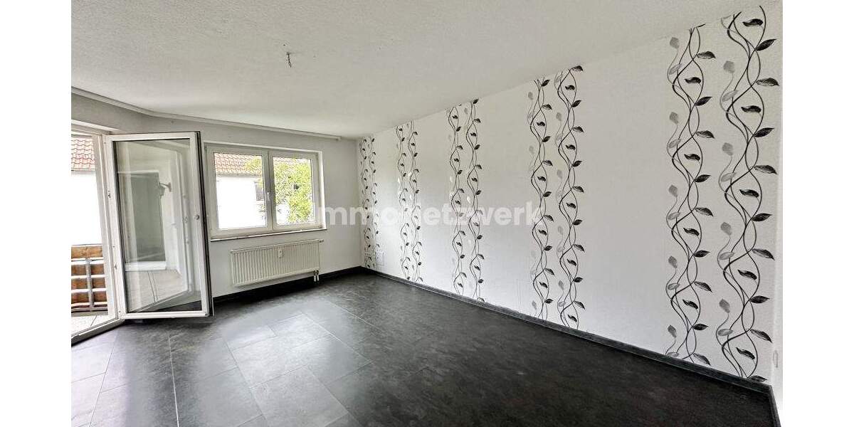 Großzügige, helle Wohnung mit durchdachtem Grundriss in ruhiger Lage mit Südwestbalkon, großes Bad 2 zimmer