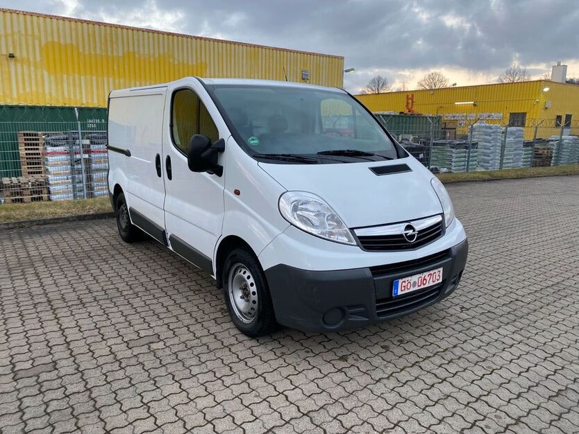 Opel Vivaro 293.000 km 4.599 € Göttingen 37079
