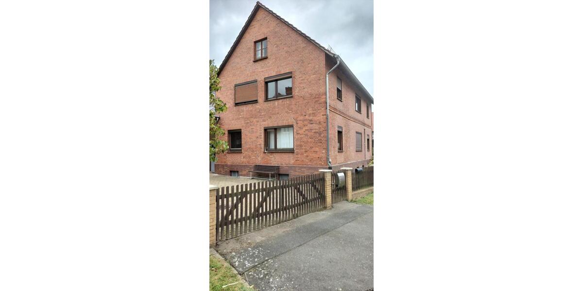 Einfamilienhaus Gieboldehausen - 9 Zimmer, 140 m&sup2;, 1.200&euro; | Angebot:24703031