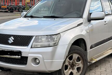 Suzuki Grand Vitara 202.000 km 2.900 &euro; Göttingen 37073