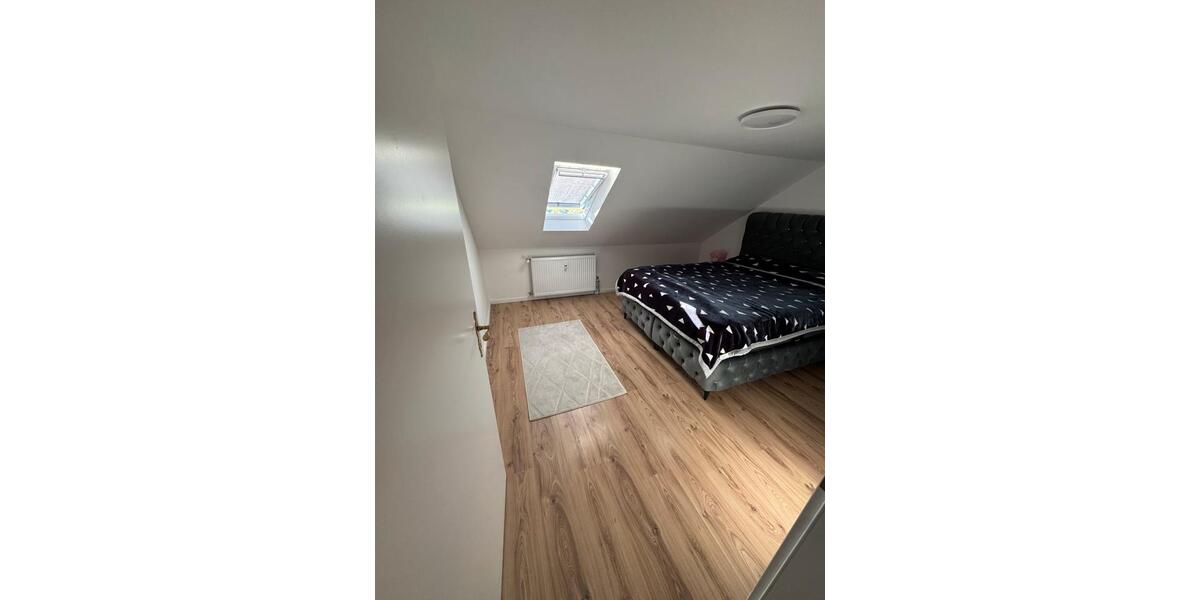 Dachgeschoßwohnung Göttingen Roringen - 3 Zimmer, 75 m&sup2;, 1.000&euro; | Angebot:26355858