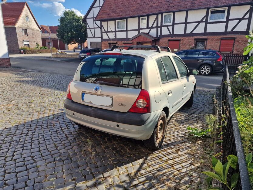 Renault Clio 62.000 km 1.414 € Elvese 37176