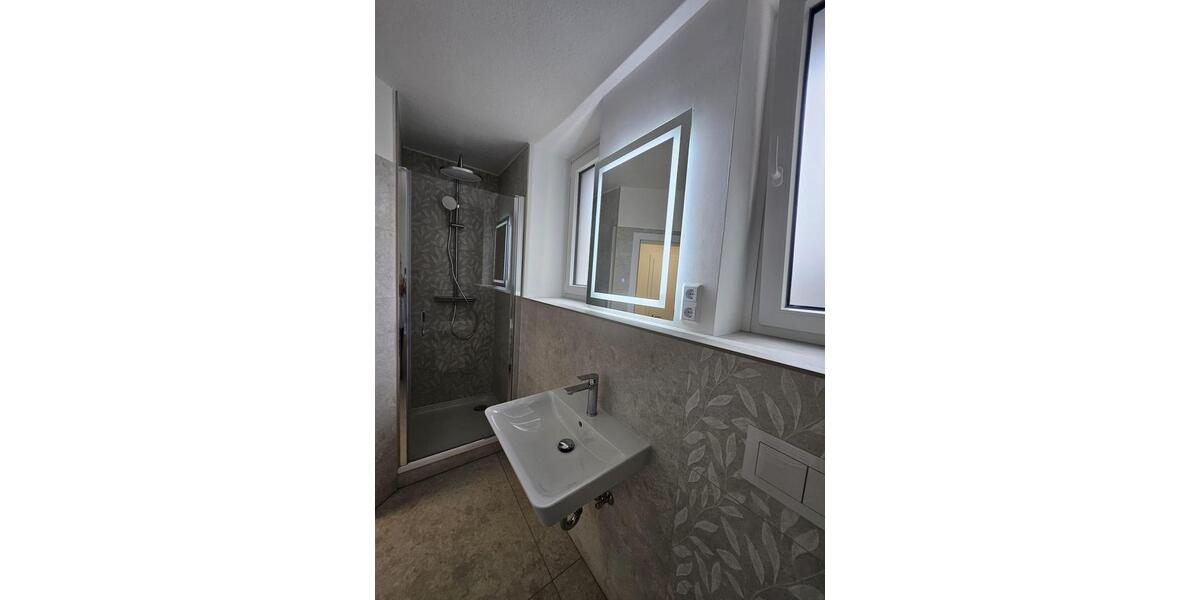 Stilvolle 3 Zi-Wohnung mit Garten & Terrasse – Erstbezug nach hochwertiger Renovierung 3 zimmer