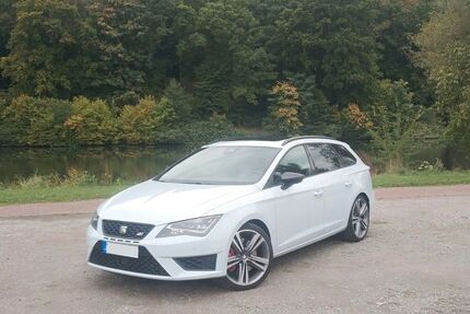 Seat Leon 97.000 km 18.999 € Staufenberg 34355