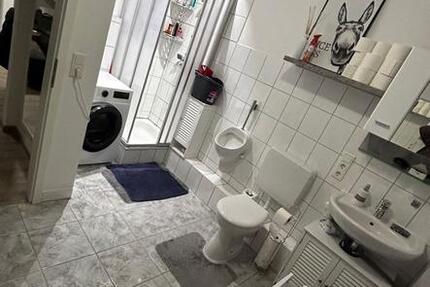 Gepflegte 2,5-Zimmer-Wohnung mit Einbauküche in ErbsenAdelebsen 2 zimmer