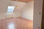 Dachgeschoßwohnung Rosdorf - 4 Zimmer, 120 m&sup2;, 600&euro; | Angebot:25406403