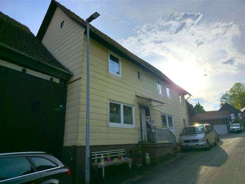 Haus zum Kaufen in Uslar 80.000 € 124 m²