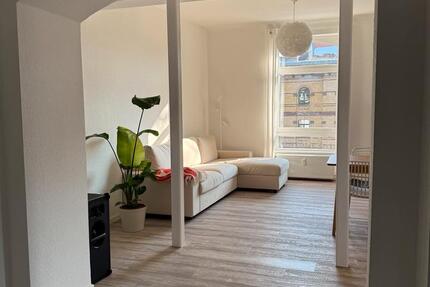 Schöne Altbauwohnung Nähe Theater 3 zimmer