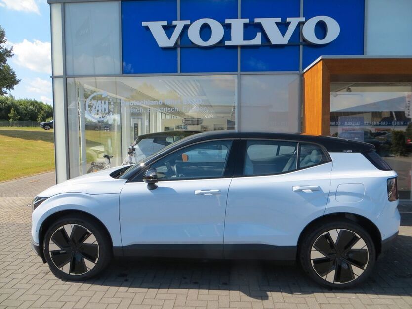 Volvo EX30 11.800 km 38.900 € Northeim 37154