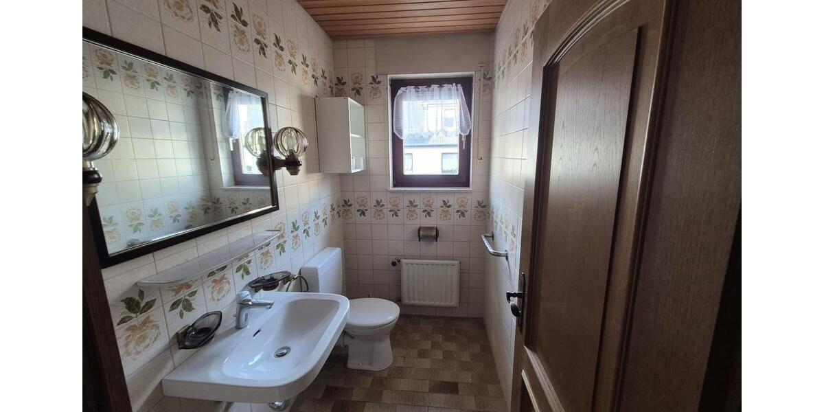 Doppelhaushälfte Witzenhausen Hundelshausen - 5 Zimmer, 160 m&sup2;, 1.150&euro; | Angebot:25497986