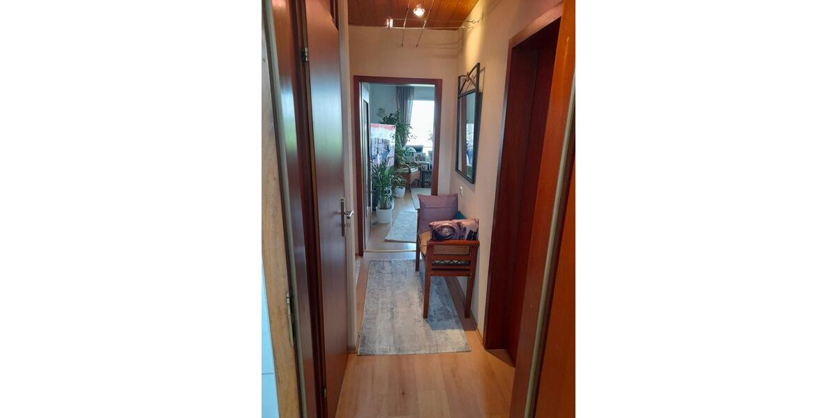 Etagenwohnung Bovenden - 3 Zimmer, 74 m&sup2;, 720&euro; | Angebot:26024222