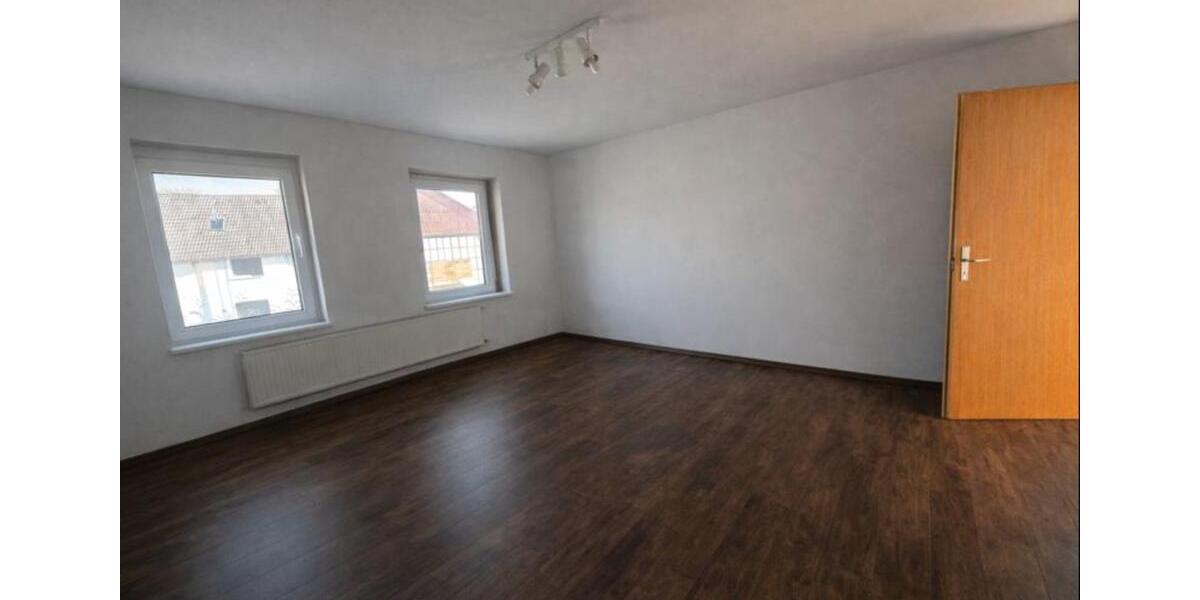 Etagenwohnung Dransfeld - 4 Zimmer, 103 m&sup2;, 850&euro; | Angebot:25479592