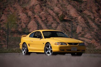 Ford Mustang 127.000 km 12.699 &euro; Duderstadt 37115