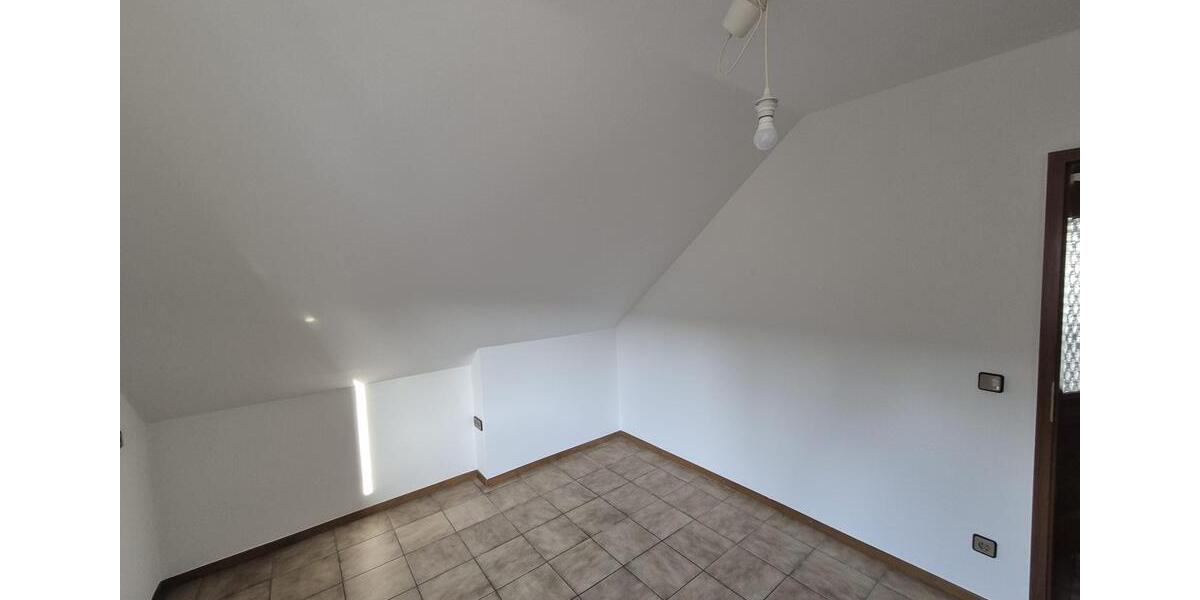 Doppelhaushälfte Witzenhausen Hundelshausen - 5 Zimmer, 160 m&sup2;, 1.150&euro; | Angebot:25497986