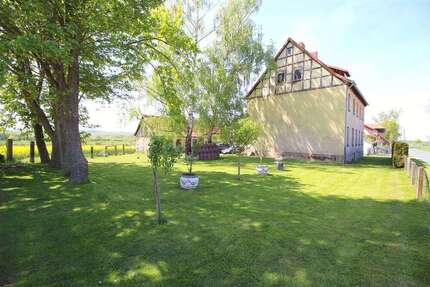 Haus zum Kaufen in Katlenburg-Lindau 315.000 € 294 m²