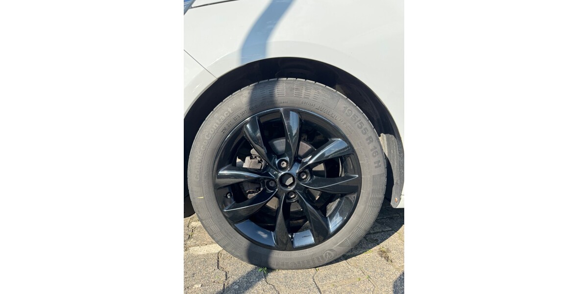 Opel Adam 83.000 km 12.000 &euro; Uslar 37170