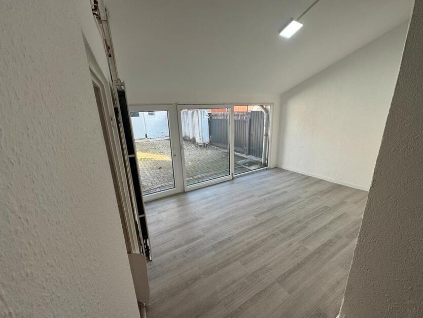 Vermiete Frisch Renoviertes Haus in Rhumspringe