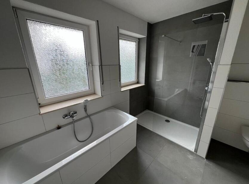 Lichtdurchflutete 4-Raum-Wohnung mit traumhaftem Ausblick