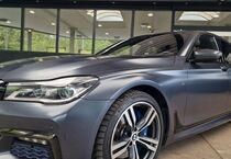 BMW 750