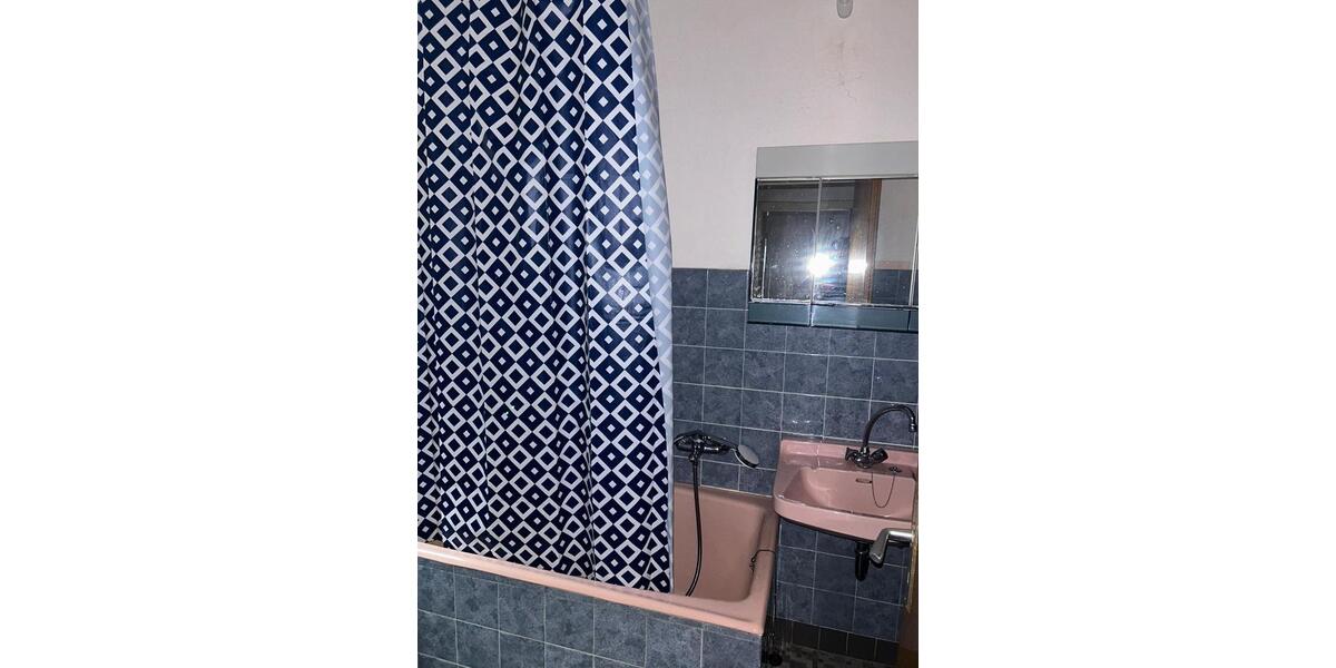 Einfamilienhaus Gieboldehausen - 9 Zimmer, 140 m&sup2;, 1.200&euro; | Angebot:24703031