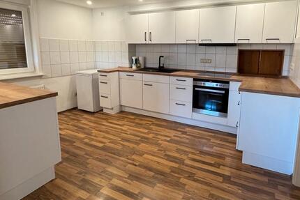 Haus Friedland - 5 Zimmer, 150 m&sup2;, 1.200&euro; | Angebot:26366740