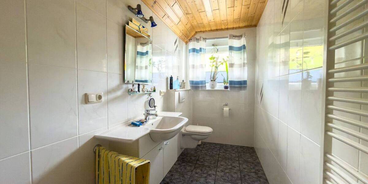 Einfamilienhaus Witzenhausen Dohrenbach - 6 Zimmer, 323 m&sup2;, 479.000&euro; | Angebot:26696910