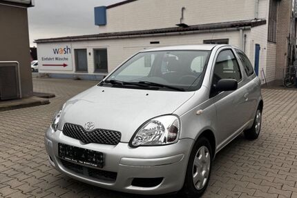 Toyota Yaris 118.000 km 1.999 &euro; Nörten Hardenberg 37176